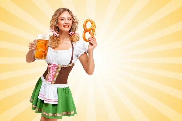 Bier en snack. — Stockfoto