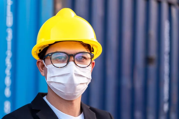 Asiatico Caposquadra Indossare Maschere Proteggere Diffusione Covid Indossando Maschere Viso — Foto Stock