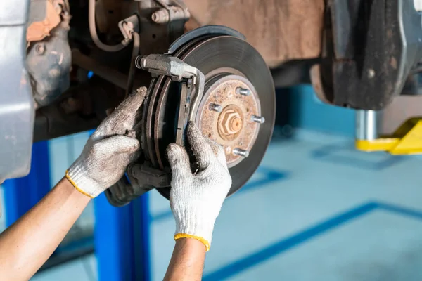 Reparos Mecânicos Carro Quebra Veículo Centro Serviço Reparação Automóveis — Fotografia de Stock