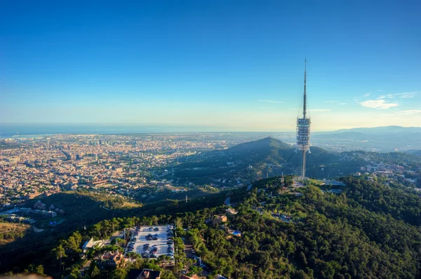 Televizyon Kulesi Collserola Tibidabo dan gün batımında. Barcelona, Katalonya, İspanya.
