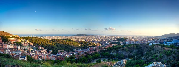 Mount Tibidabo Barcelona'dan Panoraması. Catalonia, İspanya.
