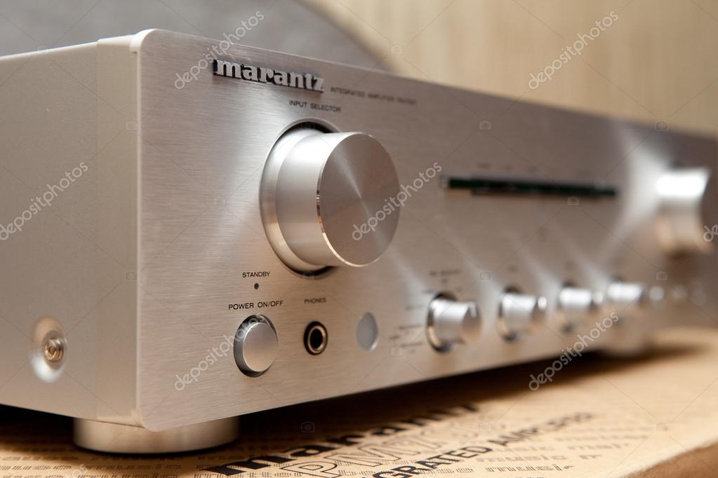 Minsk, Belarus, 20 november 2010: Marantz Power Amplifier close-up