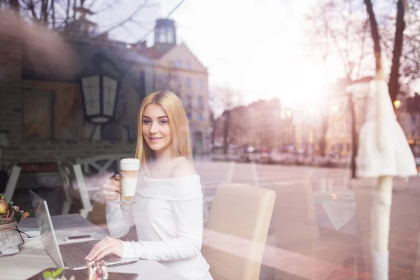 Pausa para café durante el trabajo — Foto de Stock