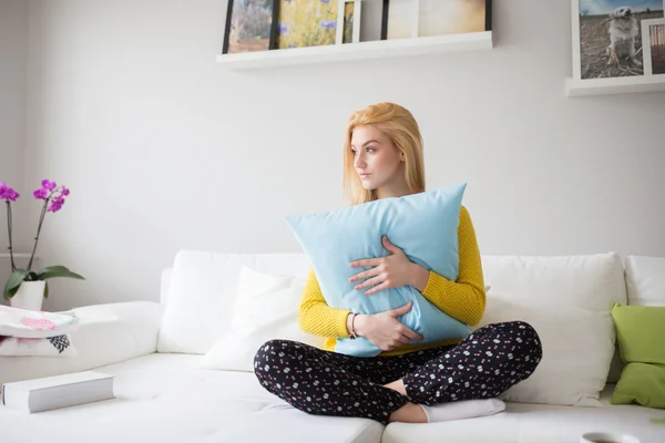 Dreamy young girl — Stock Photo, Image