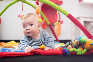 Akıllı bebek eğitim mat