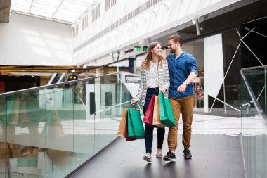 Birlikte alışveriş yaparken