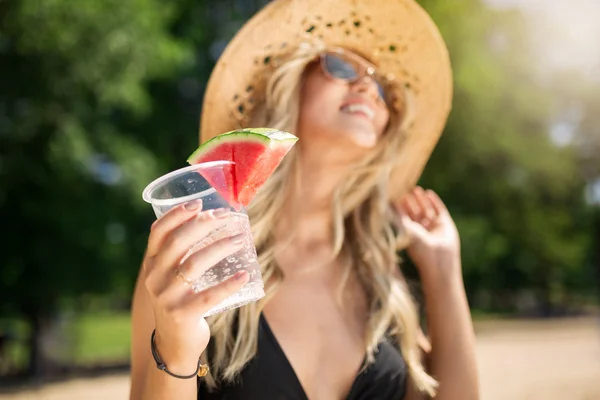 Exotisches Wassermelonengetränk — Stockfoto