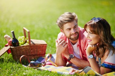 Genç çift geleceklerini planlama