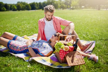 Tatlı sevenler konuşma