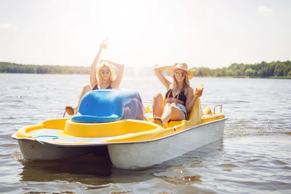 Vakantie kleurrijke dranken — Stockfoto