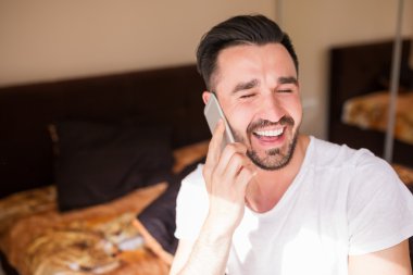 Sabah gülmek her zaman günün daha iyi yapacaktır!