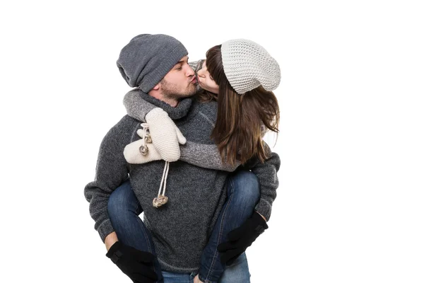 Mooie echtpaar kus — Stockfoto