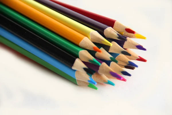 Crayons Couleur Sur Fond Blanc — Photo