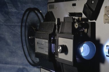 Bell ve Howell Autoload 8mm süper 8mm film projektör