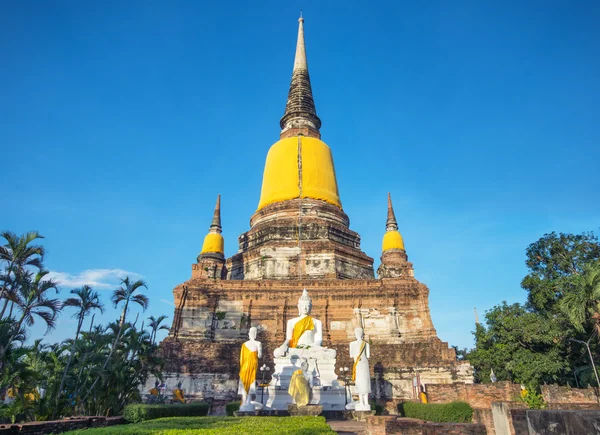 Pagoda y Arquitectura en Wat Yai Chai Mongkol —  Fotos de Stock