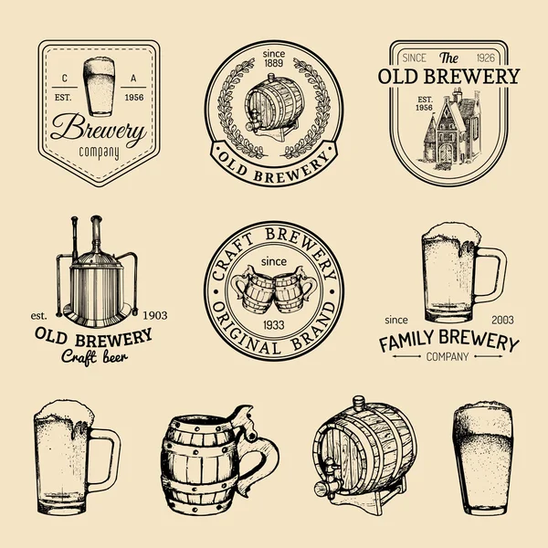 Retro-Logos mit Bier-Elementen — Stockvektor