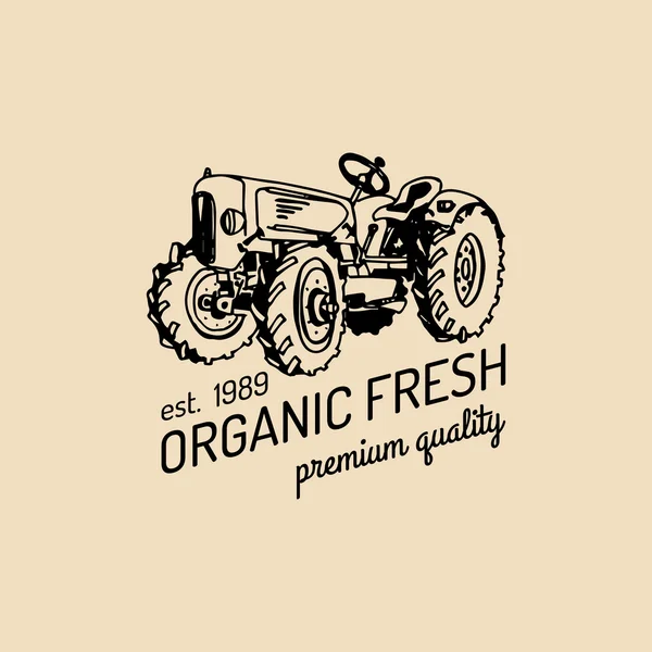 Tractor retro en estilo dibujado a mano — Vector de stock