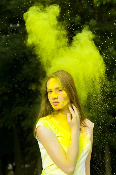 Attractive brunette woman on holi color festival — Stock Photo, Image