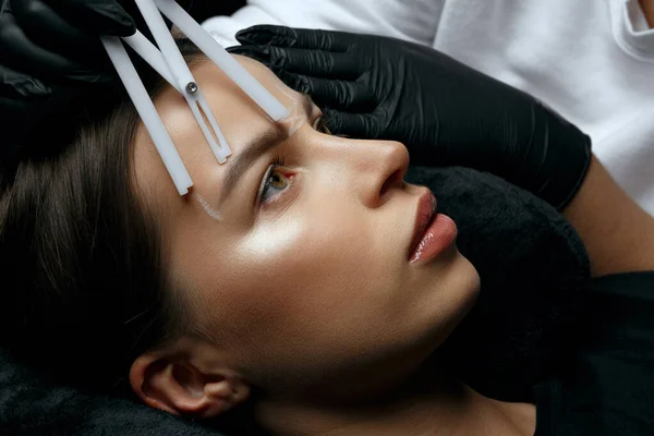 Woman Gloves Making Measuring Eyebrows Permanent Powder Staining — Stock Photo, Image