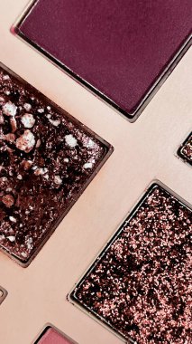 Mat ve ışıltılı dokuları olan profesyonel göz fotografı.