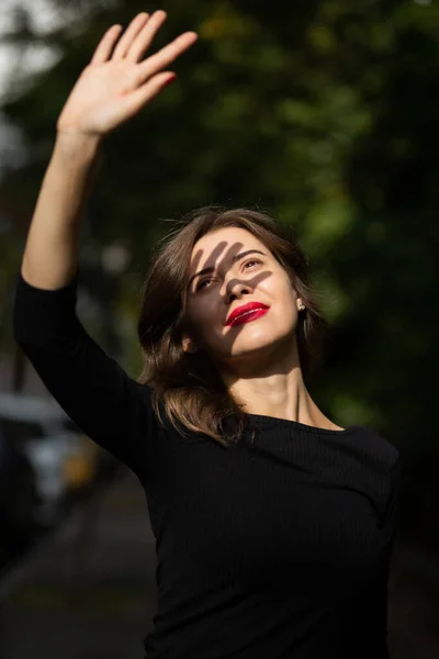 Stylish Young Woman Red Lips Covers Her Face Sun Rays — Stock Photo, Image