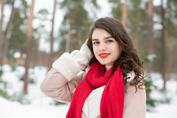 Adorable Woman Red Lipstick Posing Snowy Winter Empty Space — Stock Photo, Image