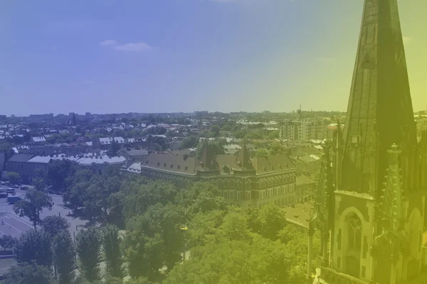 Panorama von lviv. gelb-blaue Farben der ukrainischen Flagge — Stockfoto