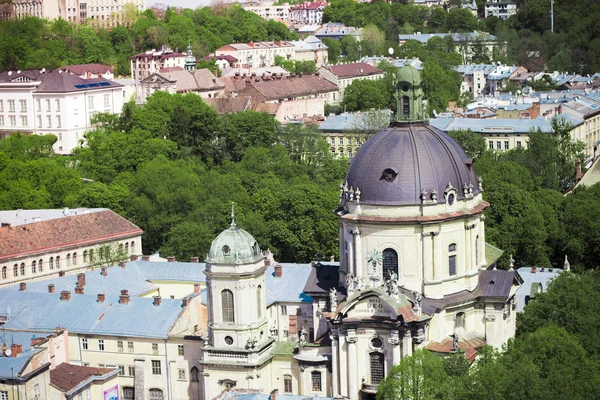 Міський пейзаж Львова з висоти — стокове фото