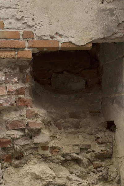 Ancien mur de temple en ruine à Lviv — Photo