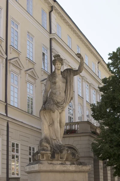 Lviv Merkezi heykel