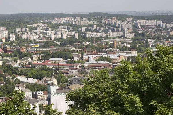 Mehrstöckige gebäude in lviv — Stockfoto