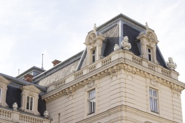 Lvov sarayda cephe
