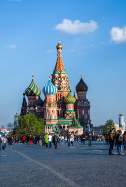 aziz fesleğen moskova