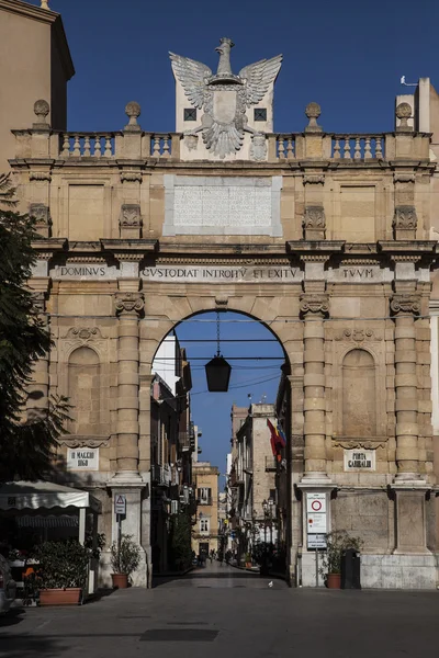 Puerta Garibaldi —  Fotos de Stock