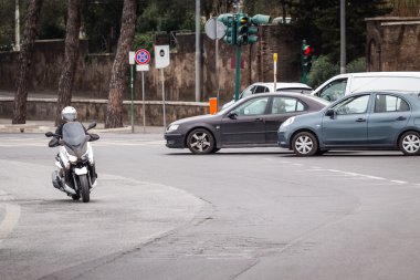 Şehirde mobilet.