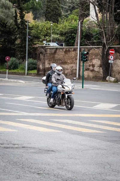 Bikers op de weg — Stockfoto