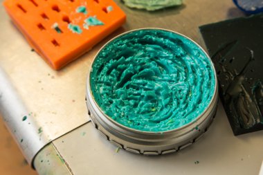 Diş protezleri için malzemeler