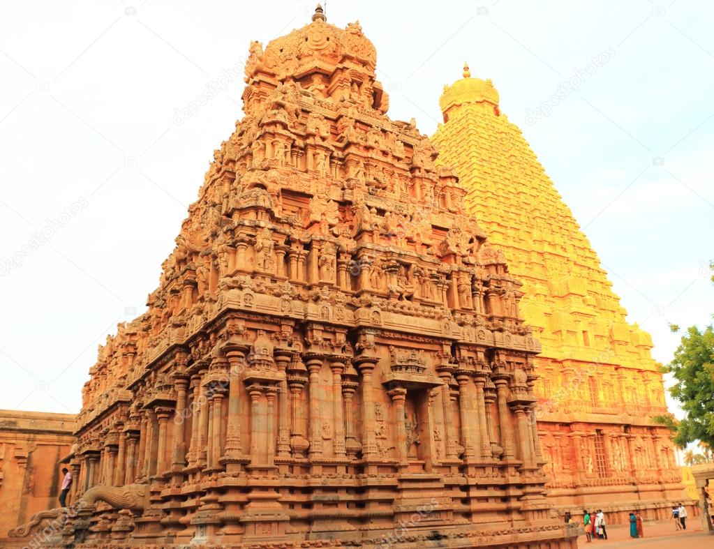 Brihadeshwara Temple and grounds, tanjore Thanjavur tamil nadu i Stock  Photo by ©awesomeaki 59131045