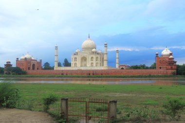 The Taj Mahal agra india clipart
