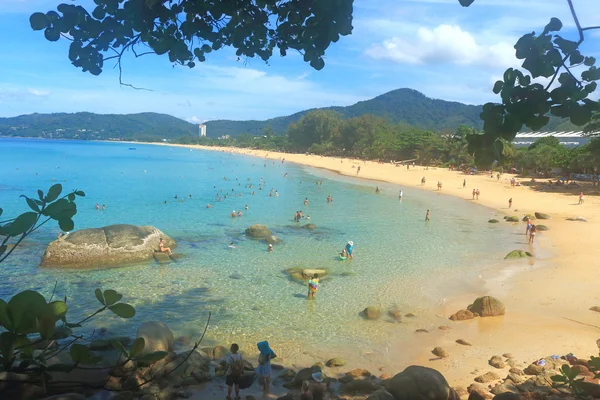 Karon beach phuket thailand — Stock Photo, Image