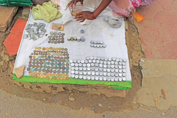 Money changer on the street in india — Stock Photo, Image