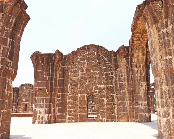 Aincent arches and ruins bijapur Karnataka india — Stock Photo, Image