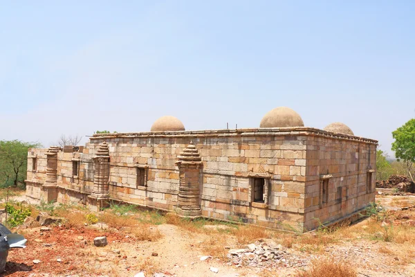 Forte e torres no Parque Arqueológico de Pavagadh Património Mundial Distrito de Panchmahal Gujarat Índia — Fotografia de Stock