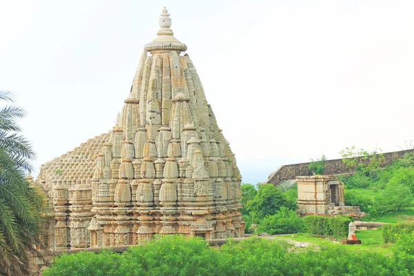 Ναός σε μαζική Chittorgarh Φρούριο και έδαφος Rajasthan Ινδία — Φωτογραφία Αρχείου