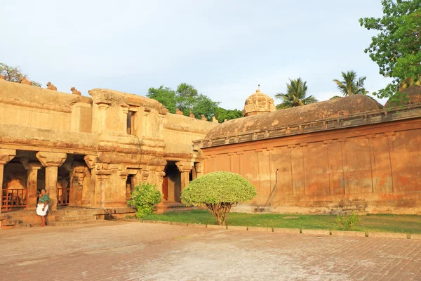 Świątynia Brihadeshwara i podstawy, tańdźawurskie Thanjavur tamil nadu i — Zdjęcie stockowe