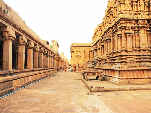 Brihadeshwara tempel och trädgårdar, tanjore Thanjavur tamil nadu jag — Stockfoto