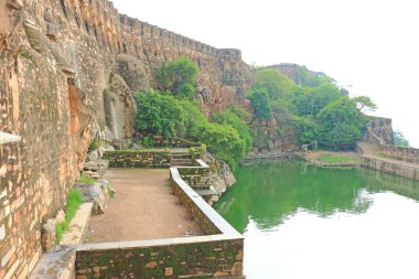 stepwell büyük Chittorgarh Fort ve zemin rajasthan Hindistan