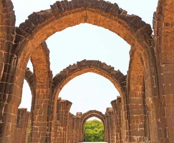 Aincent arches and ruins bijapur Karnataka india — Stock Photo, Image