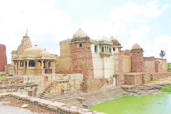 Massive chittorgarh fort und gründe rajasthan indien — Stockfoto