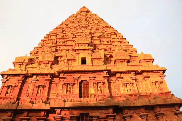 Brihadeshwara chrám a zahrady, velký Thanjavur Tamilnádu i — Stock fotografie